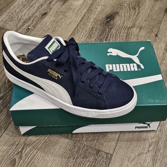 Puma Shoes - [LIKE NEW] Navy Puma Suede Classic Sneakers COMES WITH BOX (worn once)Blue Laces